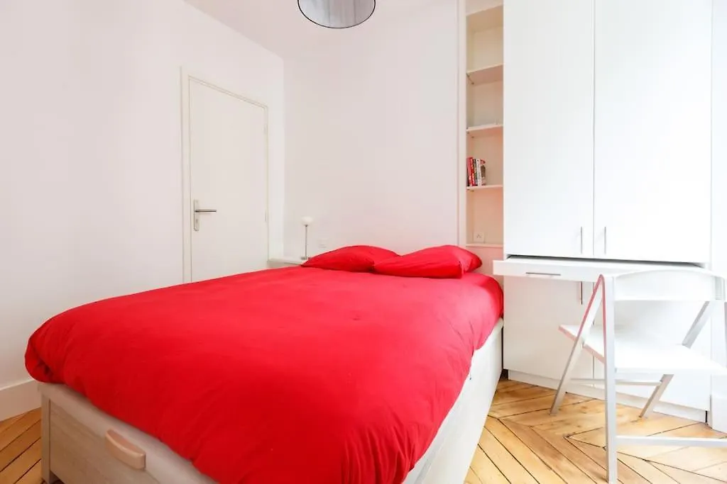 Appartamento Appartement 2 Pieces Confortable Parigi