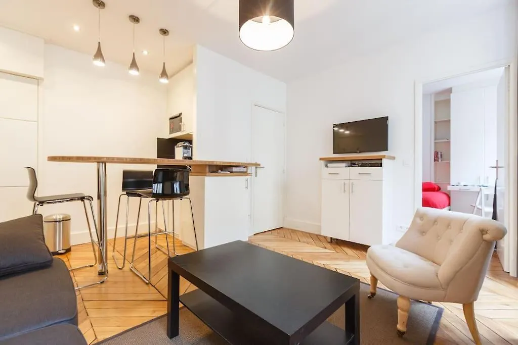 Appartement 2 Pieces Confortable Parigi