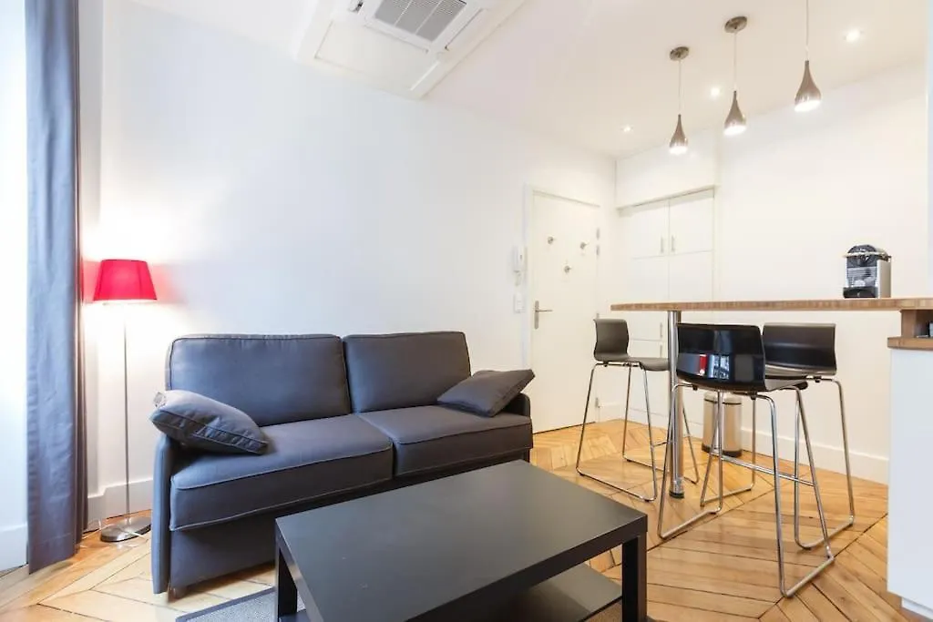 Appartement 2 Pieces Confortable Parigi 0*,  Francia