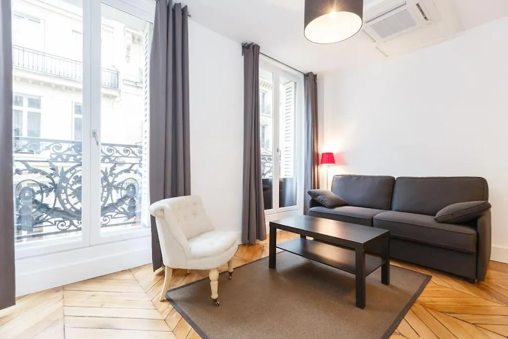 Appartement 2 Pieces Confortable Parigi
